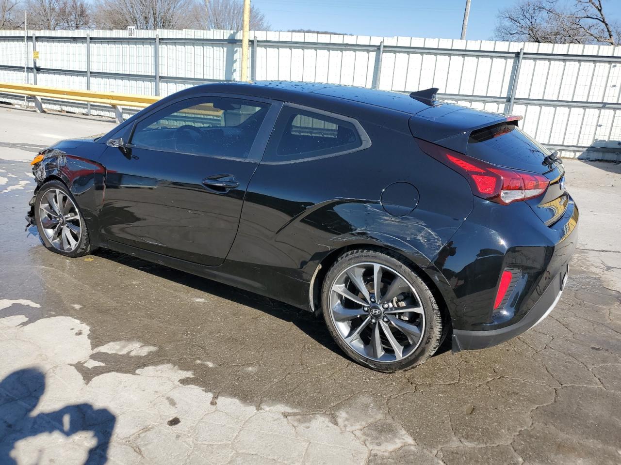 2020 Hyundai Veloster VIN KMHTG6AFXLU029514 Copart auction photo, front end / side damage thumbnail 2
