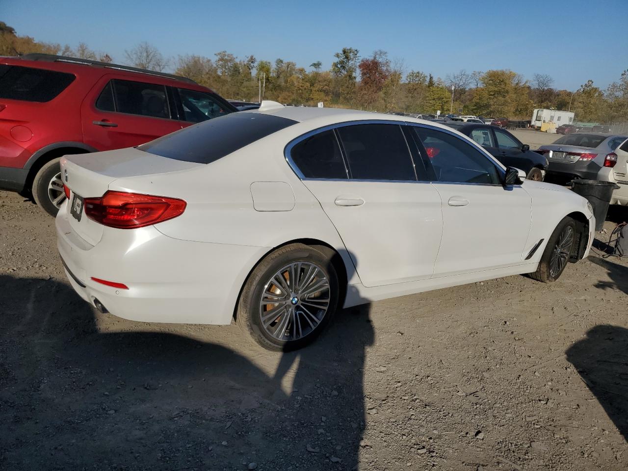 2019 BMW 5er VIN WBAJA7C53KG910900 Copart auction photo, side / front end damage thumbnail 3