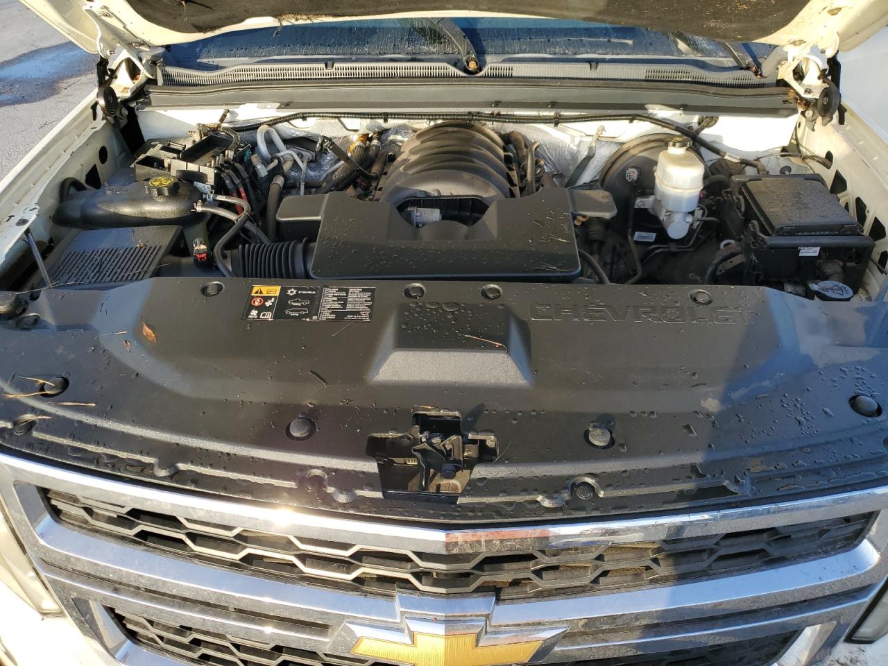 2018 Chevrolet Tahoe VIN 1GNSCBKC9JR152947 Copart auction photo, water/flood / front end damage thumbnail 12