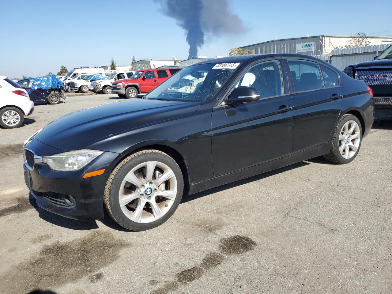 2013 BMW 3er VIN WBA3B9C59DJ899022