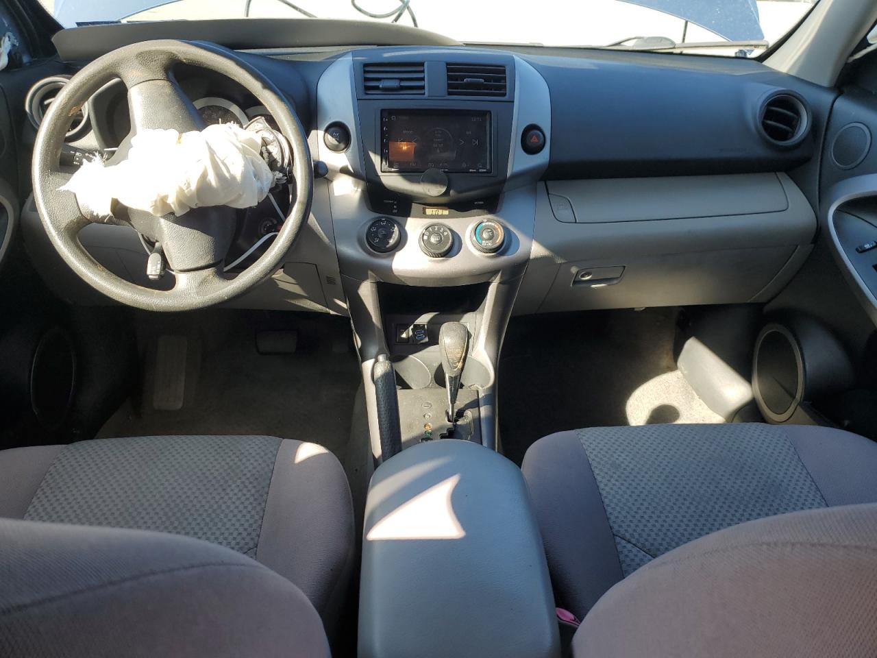 2007 Toyota RAV 4 VIN JTMBD35V075111003 Copart auction photo, rollover / undercarriage damage thumbnail 8