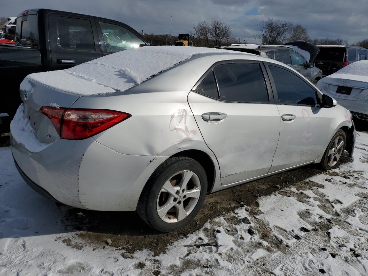2017 Toyota Corolla VIN 2T1BURHE6HC907211 Copart auction photo, front end / minor dent/scratches damage thumbnail 3
