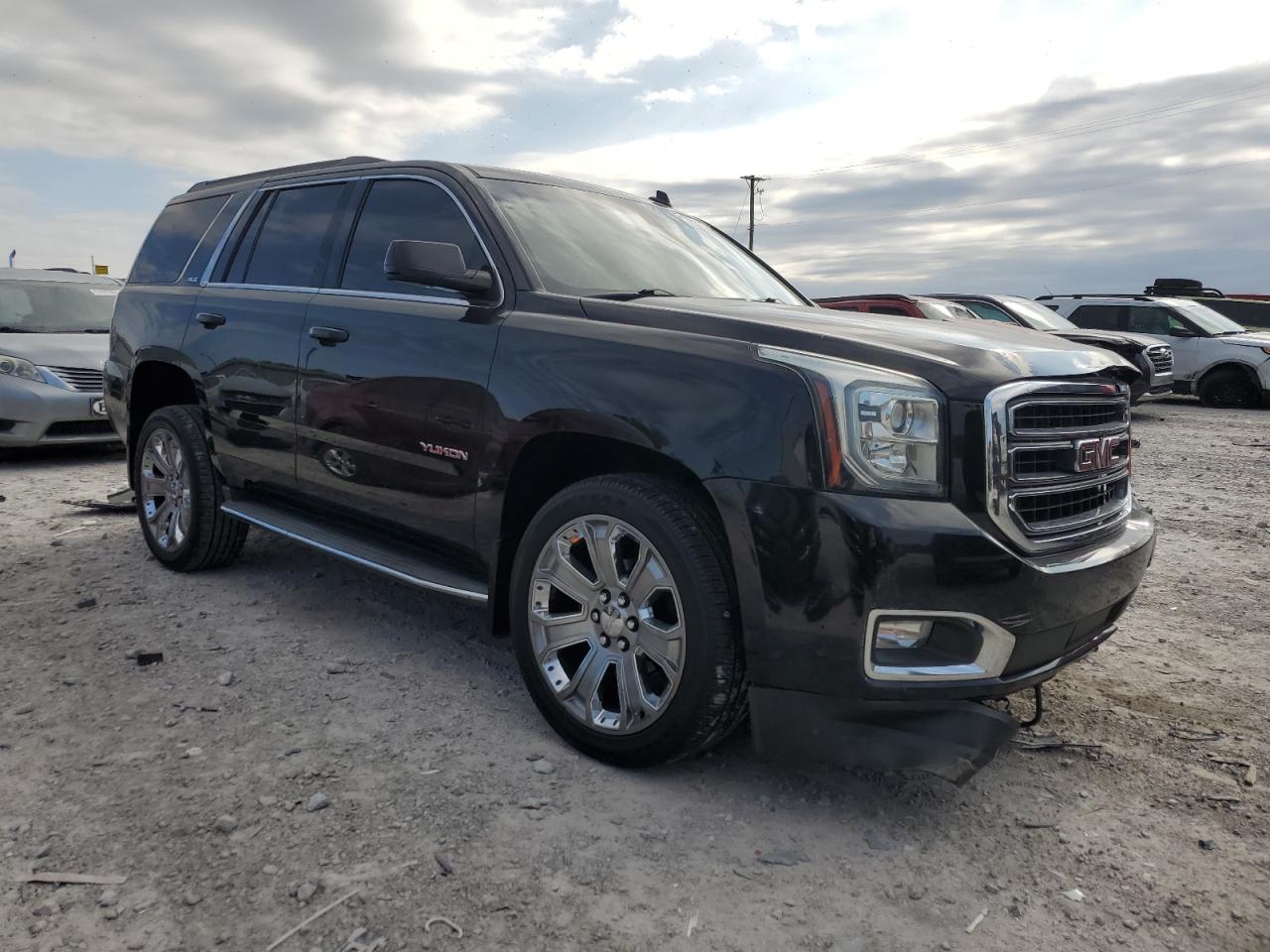 2015 GMC Yukon VIN 1GKS2AKC2FR240952 Copart auction photo, front end / minor dent/scratches damage thumbnail 4