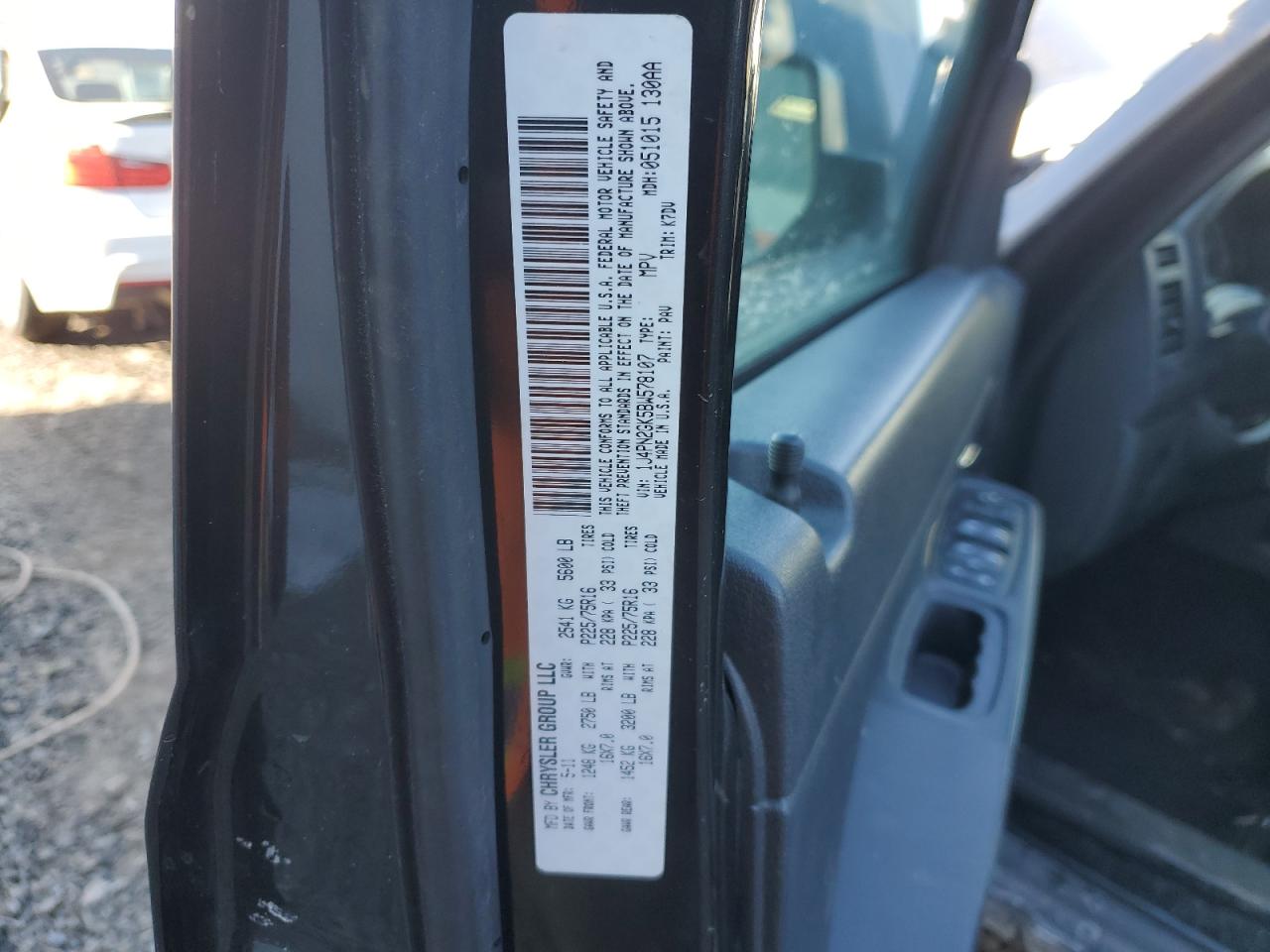 2011 Jeep Liberty (North America) VIN 1J4PN2GK5BW578107 Copart auction photo, front end / side damage thumbnail 13