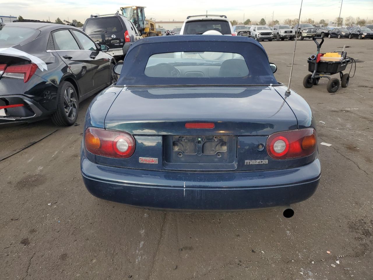 1996 Mazda MX-5 VIN JM1NA3535T0703542 Copart auction photo, front end damage thumbnail 6
