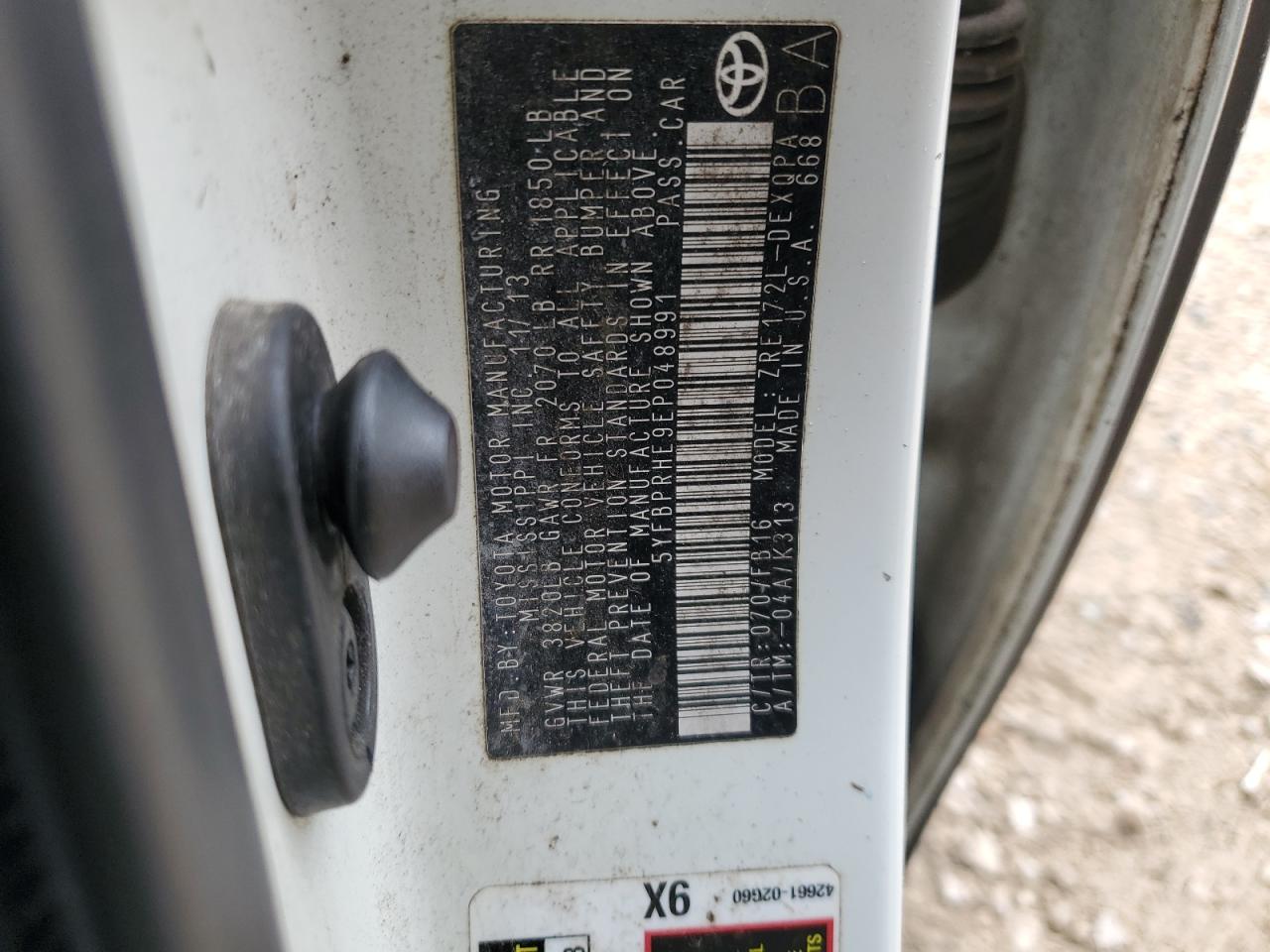 2014 Toyota Corolla VIN 5YFBPRHE9EP048991 Copart auction photo, front end damage thumbnail 12