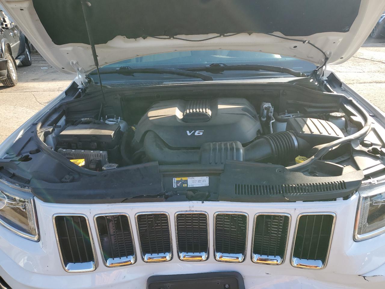 2014 Jeep Grand Cherokee VIN 1C4RJFBGXEC546246 Copart auction photo, front end damage thumbnail 12