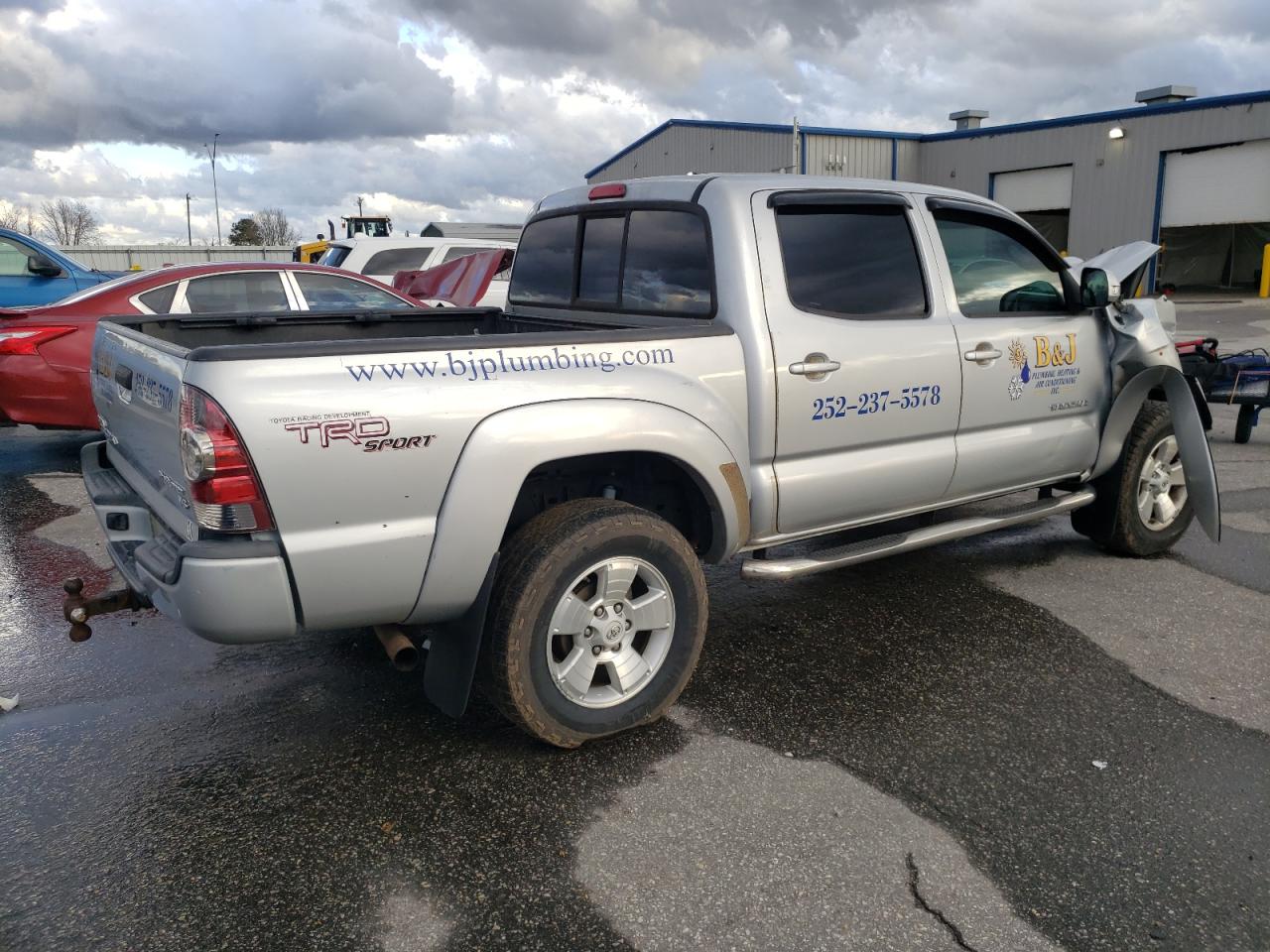 2013 Toyota Tacoma VIN 3TMJU4GN7DM155651 Copart auction photo, front end / side damage thumbnail 3