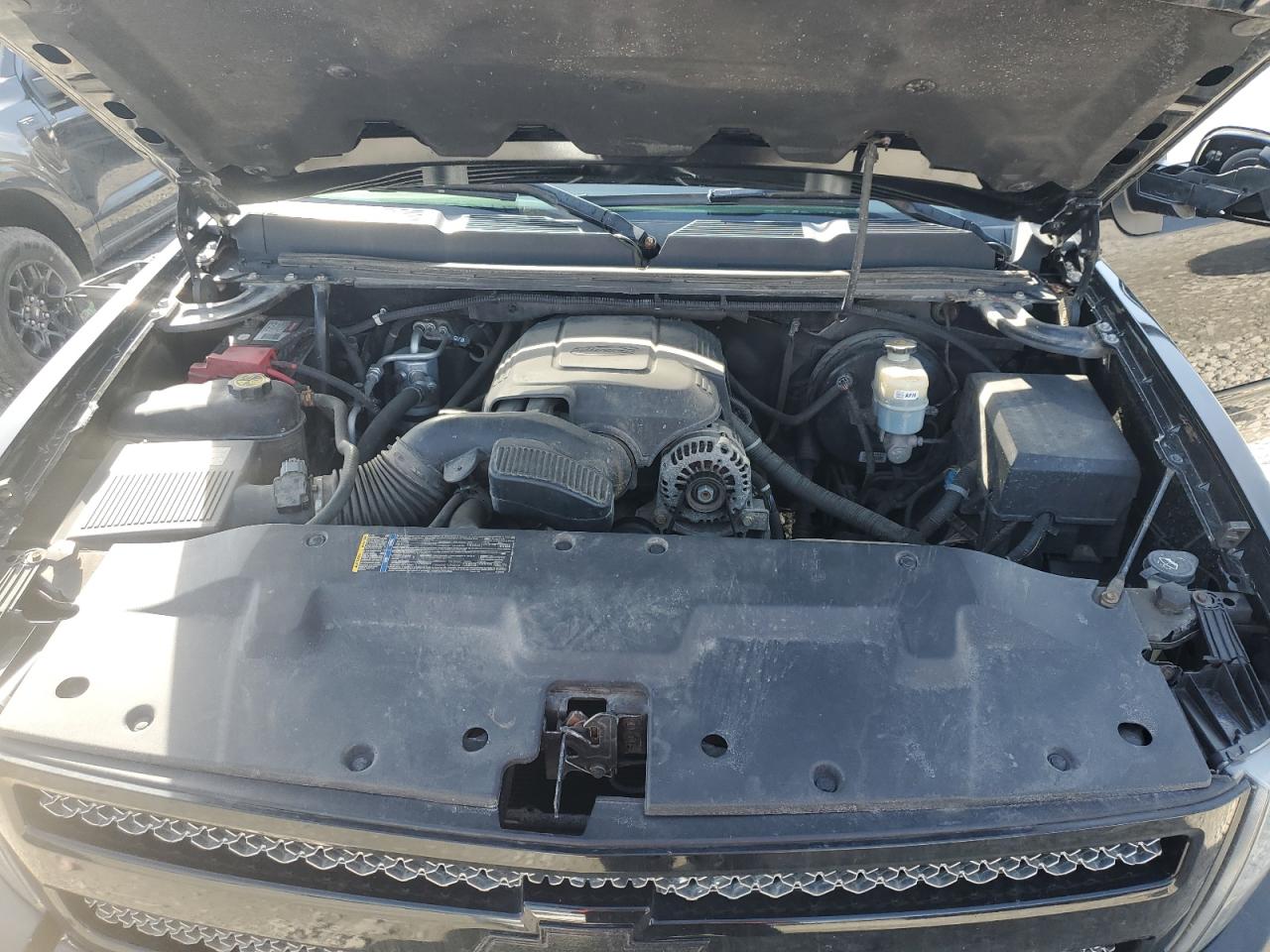 2011 Chevrolet Silverado VIN 1GCRKSE38BZ218475 Copart auction photo, front end damage thumbnail 11