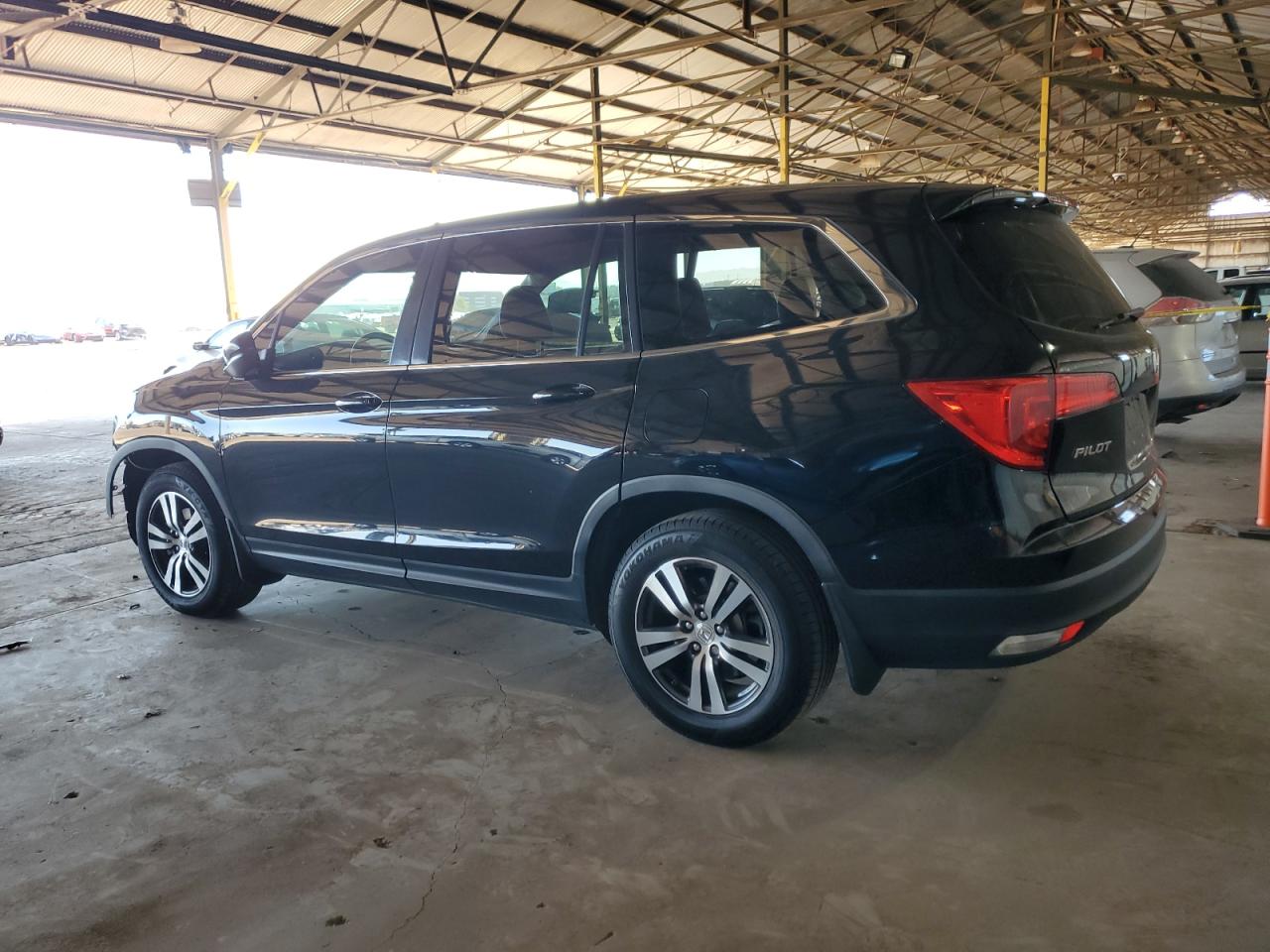 2016 Honda Pilot VIN 5FNYF5H31GB040239 Copart auction photo, front end / side damage thumbnail 2