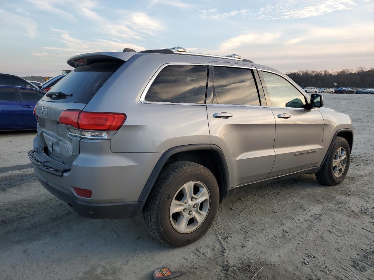 2017 Jeep Grand Cherokee VIN 1C4RJFAG3HC658568 Copart auction photo, rear end damage thumbnail 3