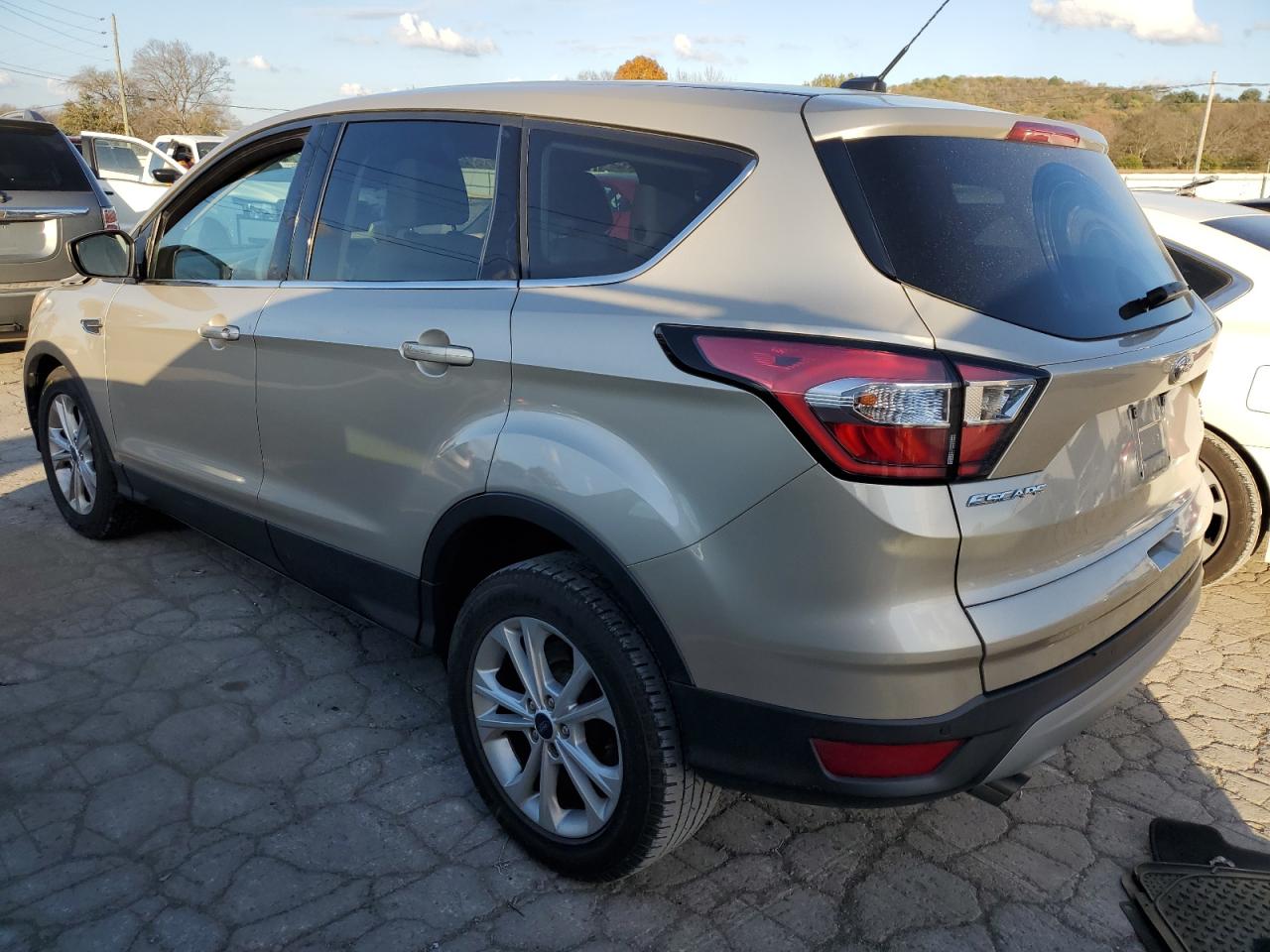 2017 Ford Escape VIN 1FMCU0GD8HUC55456 Copart auction photo, front end / side damage thumbnail 2