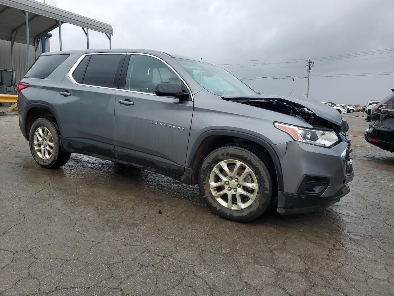 2020 Chevrolet Traverse VIN 1GNEVFKW9LJ207424 Copart auction photo, front end damage thumbnail 4