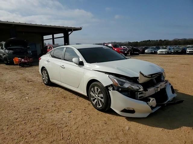 2020 Nissan Altima VIN 1N4BL4BV4LC205345 Copart auction photo, front end damage thumbnail 11