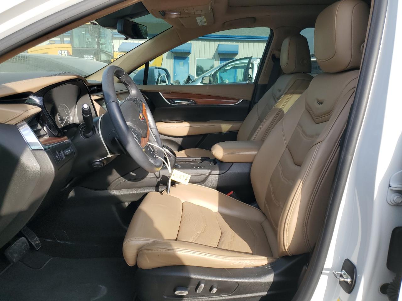 2017 Cadillac XT5 VIN 1GYKNFRS8HZ185420 Copart auction photo, front end damage thumbnail 7