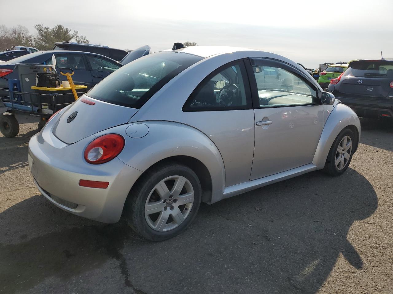 2007 Volkswagen Beetle VIN 3VWPG31C47M510263 Copart auction photo, front end damage thumbnail 3