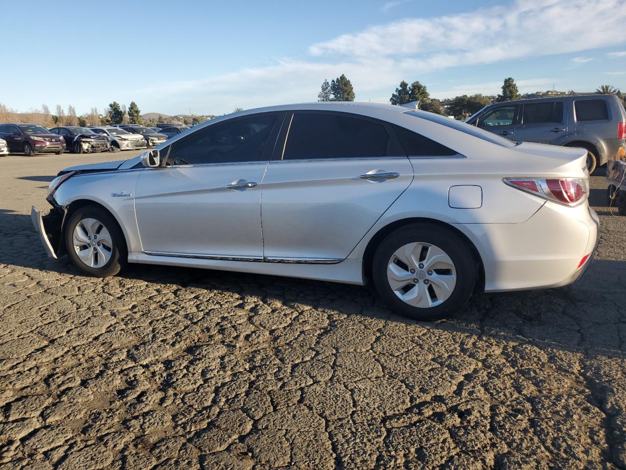 2015 Hyundai Sonata VIN KMHEC4A4XFA139475 Copart auction photo, front end damage thumbnail 2