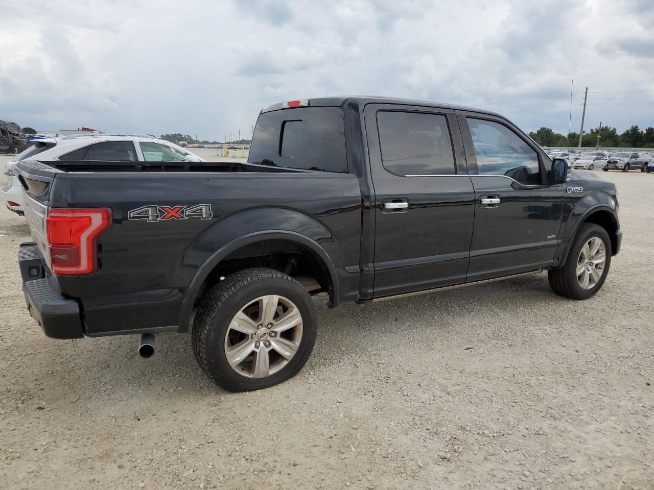 2016 Ford F-150 VIN 1FTEW1EG3GFC55832 Copart auction photo, water/flood / minor dent/scratches damage thumbnail 3