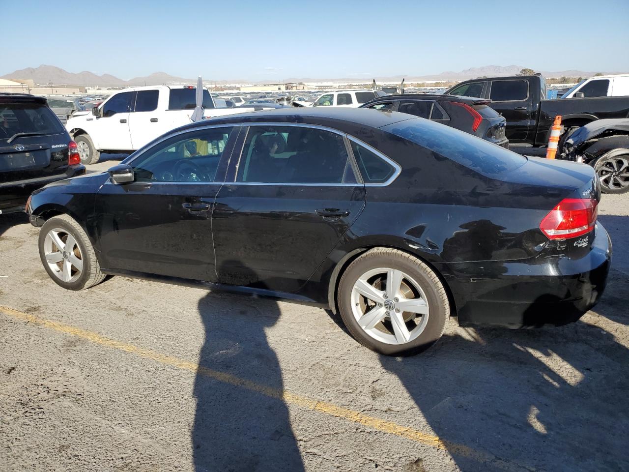 2015 Volkswagen Passat VIN 1VWBT7A34FC071594 Copart auction photo, front end damage thumbnail 2