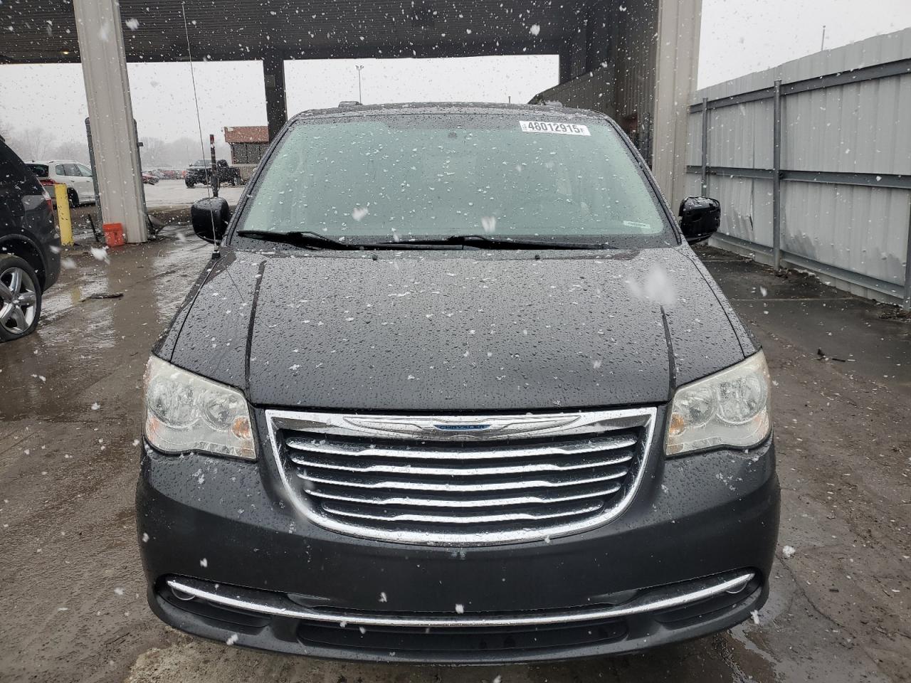 2011 Chrysler Town & Country VIN 2A4RR5DG4BR719949 Copart auction photo, side damage thumbnail 5