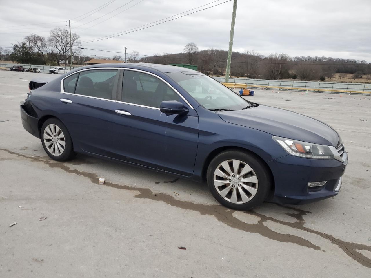 2013 Honda Accord VIN 1HGCR2F81DA183311 Copart auction photo, rear end damage thumbnail 4