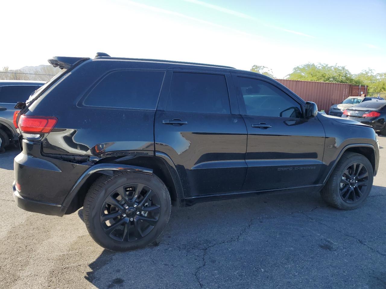 2018 Jeep Grand Cherokee VIN 1C4RJFAG5JC420789 Copart auction photo, rear end damage thumbnail 3