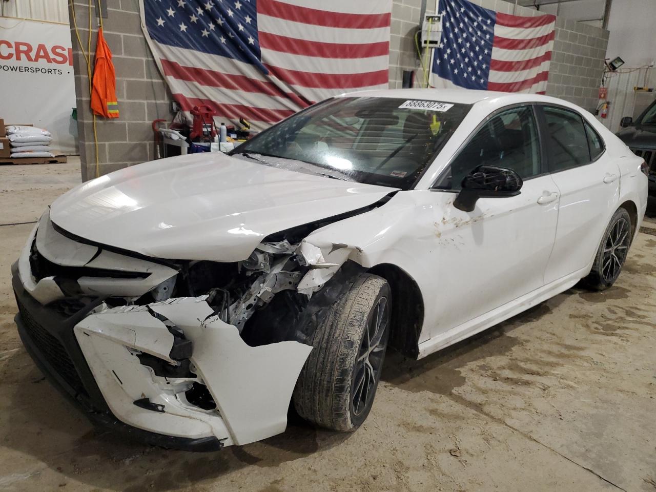 2021 Toyota Camry VIN 4T1G11AK5MU561581