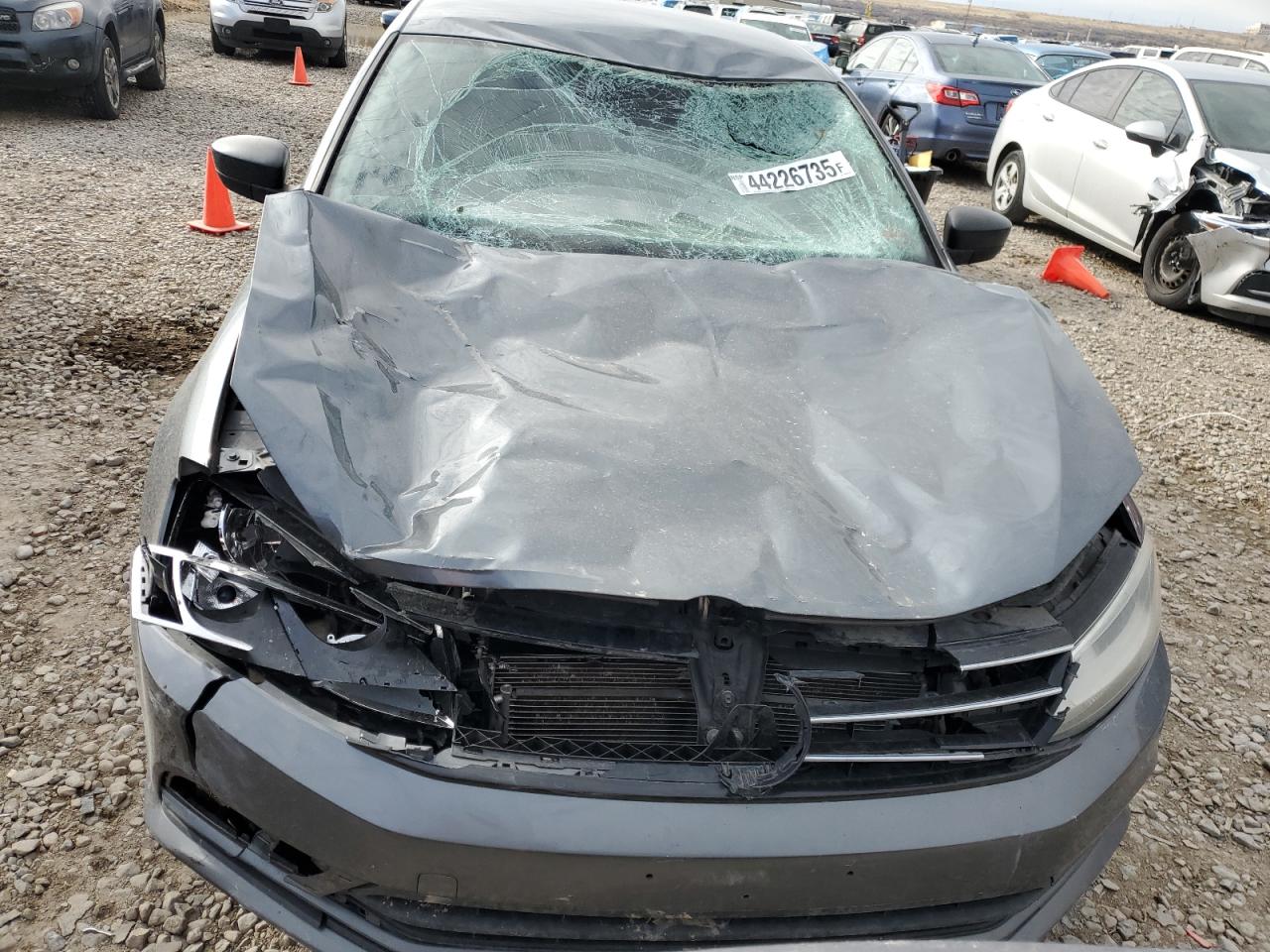 2016 Volkswagen Jetta VIN 3VW267AJ2GM347003 Copart auction photo, front end / top/roof damage thumbnail 5