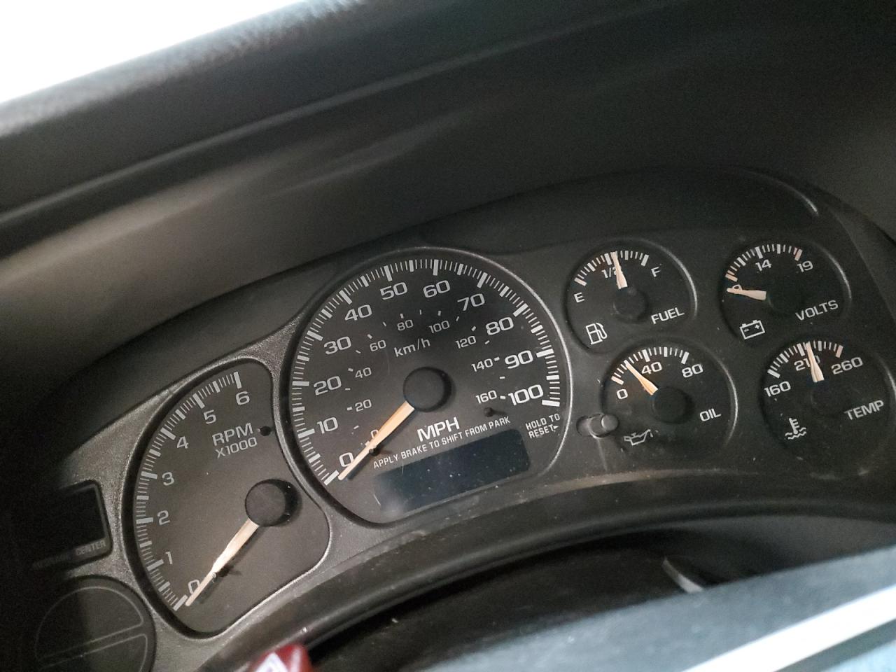 2002 Chevrolet Silverado VIN 2GCEK19T821217967 Copart auction photo, front end damage thumbnail 9