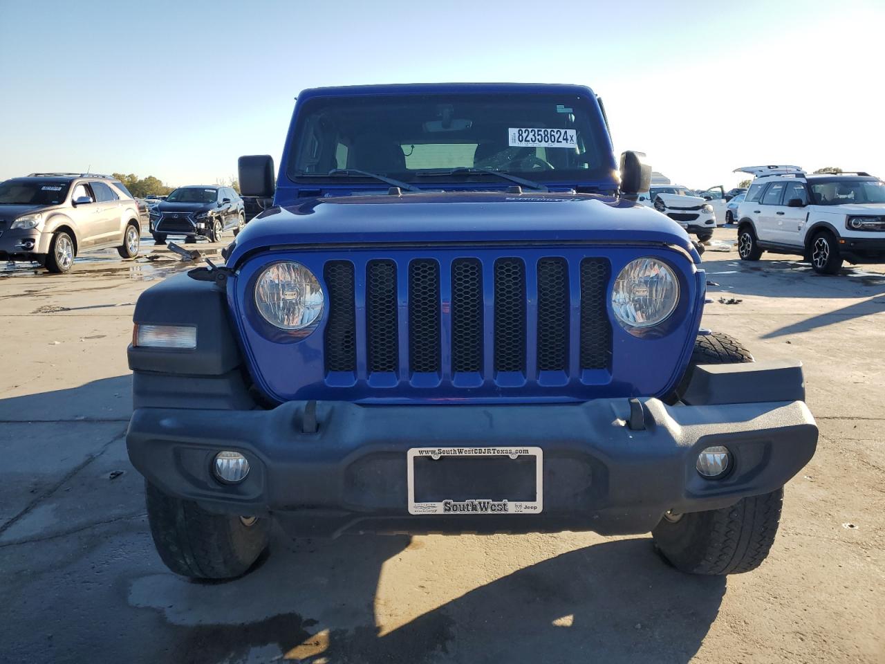2020 Jeep Wrangler VIN 1C4HJXDG9LW308673 Copart auction photo, side / front end damage thumbnail 5