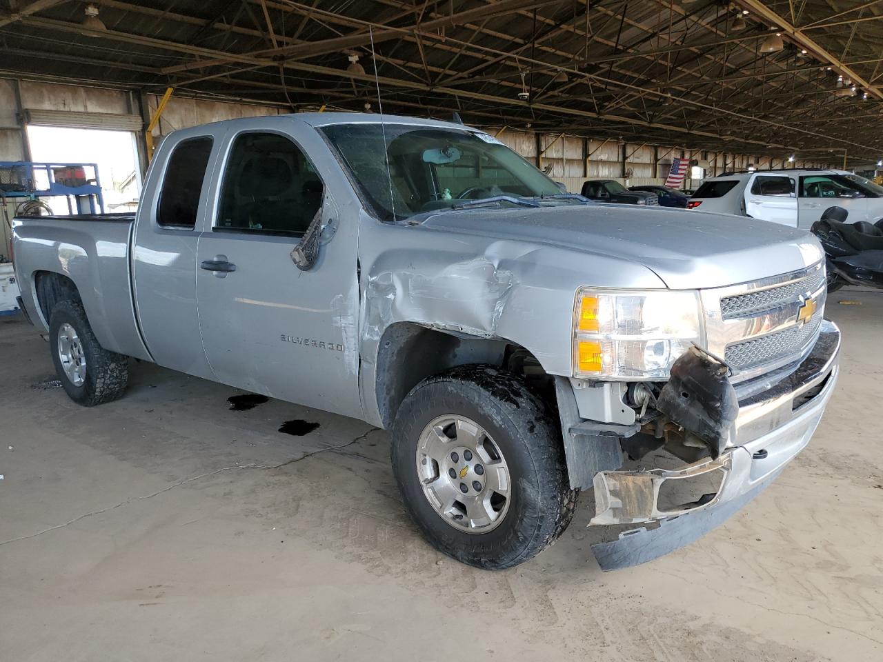2013 Chevrolet Silverado VIN 1GCRKSE70DZ306863 Copart auction photo, front end damage thumbnail 4