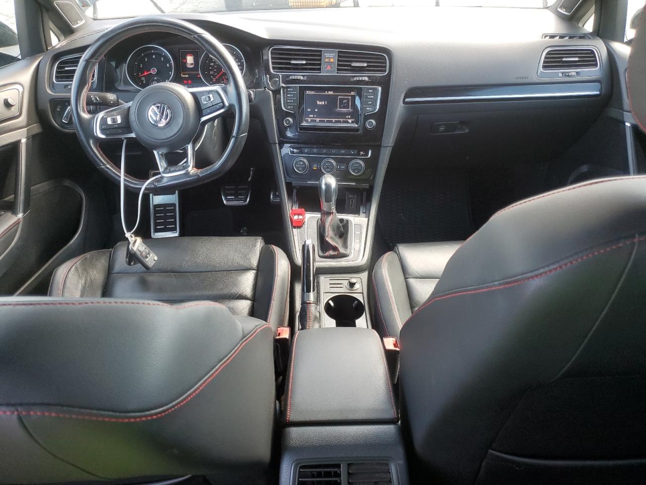 2015 Volkswagen GTI VIN 3VW4T7AU3FM061669 Copart auction photo, minor dent/scratches damage thumbnail 8