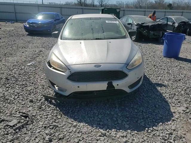 2016 Ford Focus VIN 1FADP3E28GL384570 Copart auction photo, side / front end damage thumbnail 10
