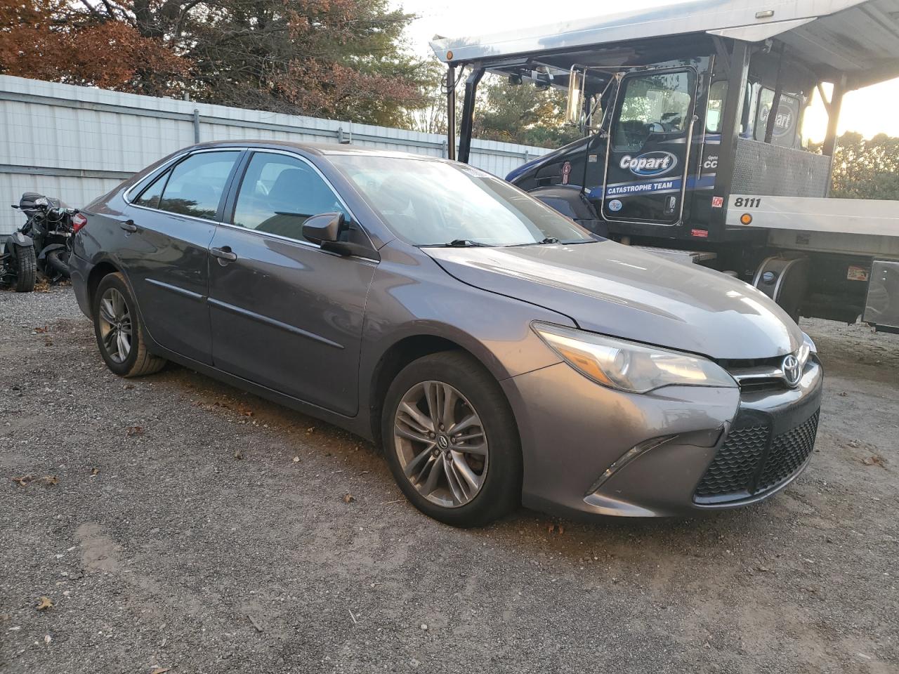 2017 Toyota Camry VIN 4T1BF1FK1HU658187 Copart auction photo, front end / minor dent/scratches damage thumbnail 4