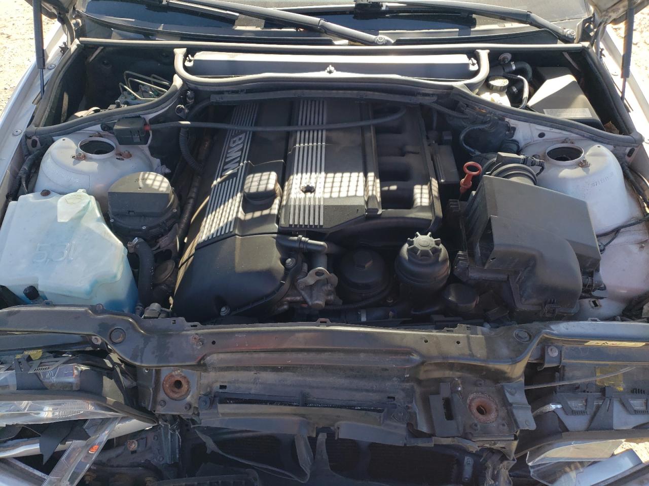 2000 BMW 3er VIN WBAAM3345YKC67496 Copart auction photo, front end / undercarriage damage thumbnail 11
