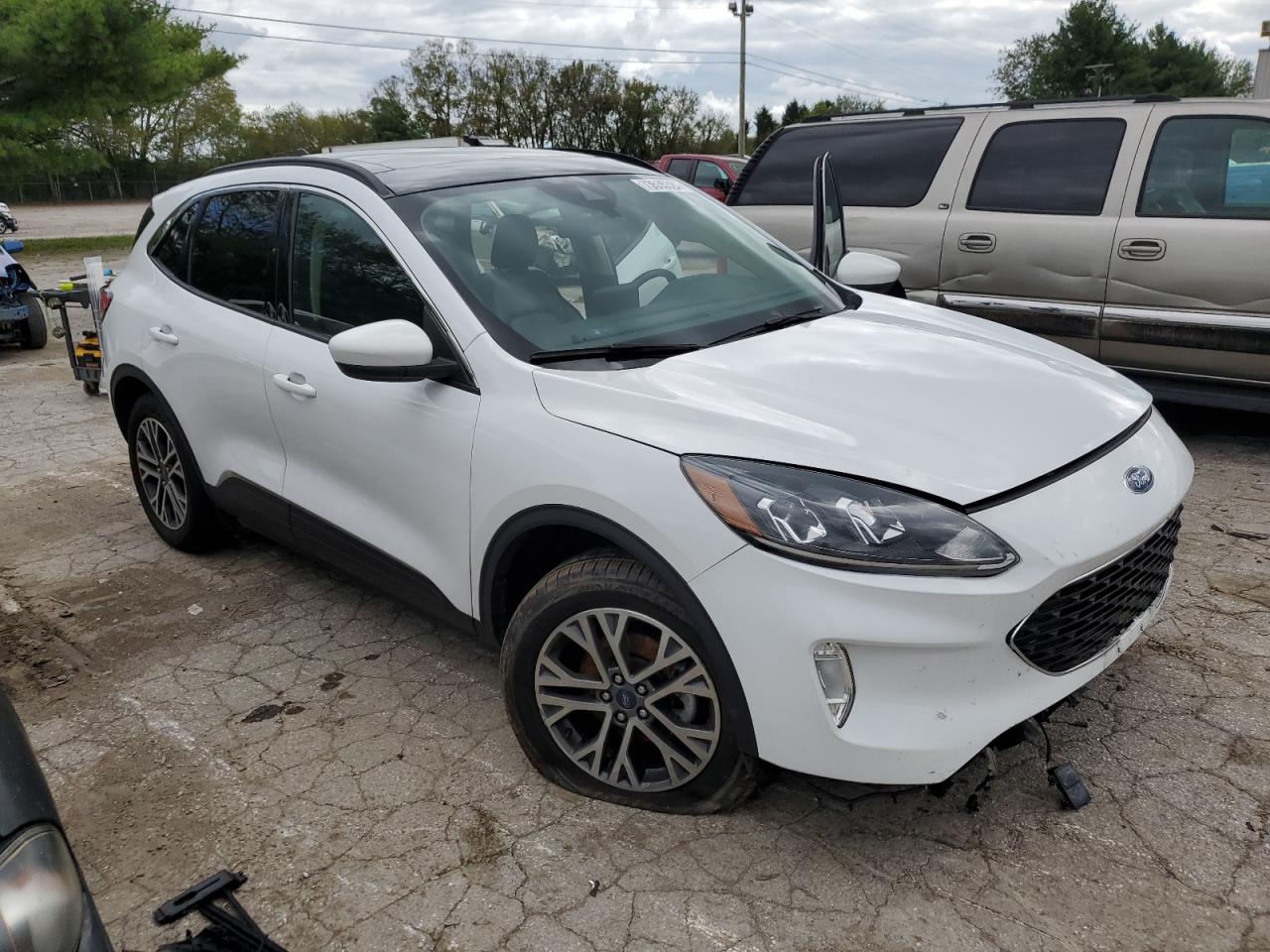 2020 Ford Escape VIN 1FMCU9H98LUC65198 Copart auction photo, undercarriage / front end damage thumbnail 4