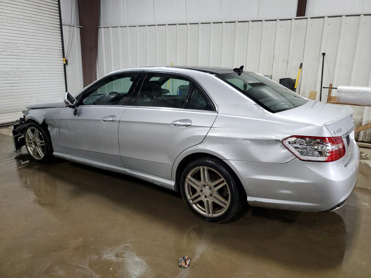 2011 Mercedes-Benz E-klasse VIN WDDHF8HB6BA283710 Copart auction photo, front end / side damage thumbnail 2