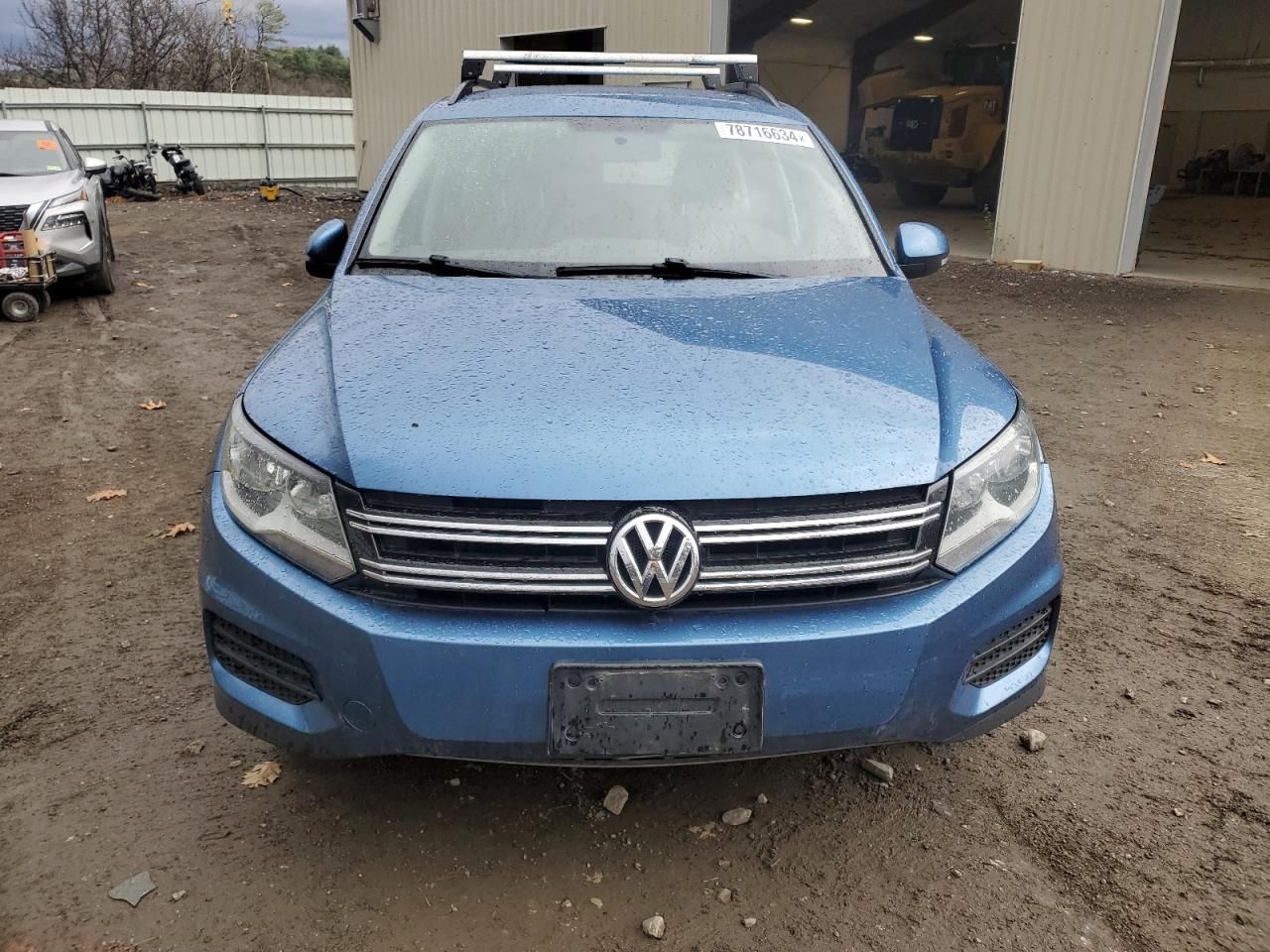 2018 Volkswagen Tiguan VIN WVGBV7AX5JK002360 Copart auction photo, rear end / minor dent/scratches damage thumbnail 5