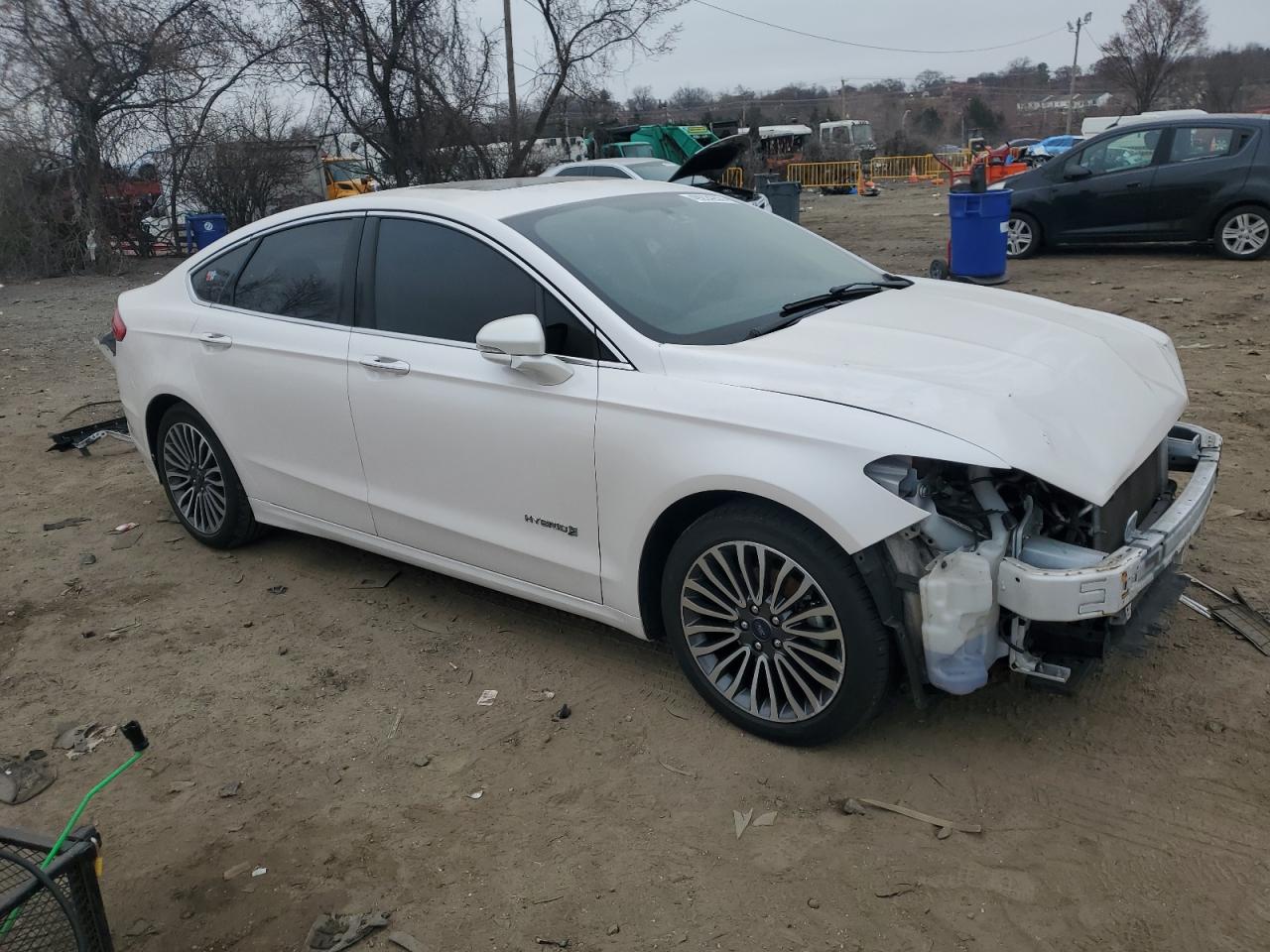 2018 Ford Fusion VIN 3FA6P0LU2JR153393 Copart auction photo, front end damage thumbnail 4