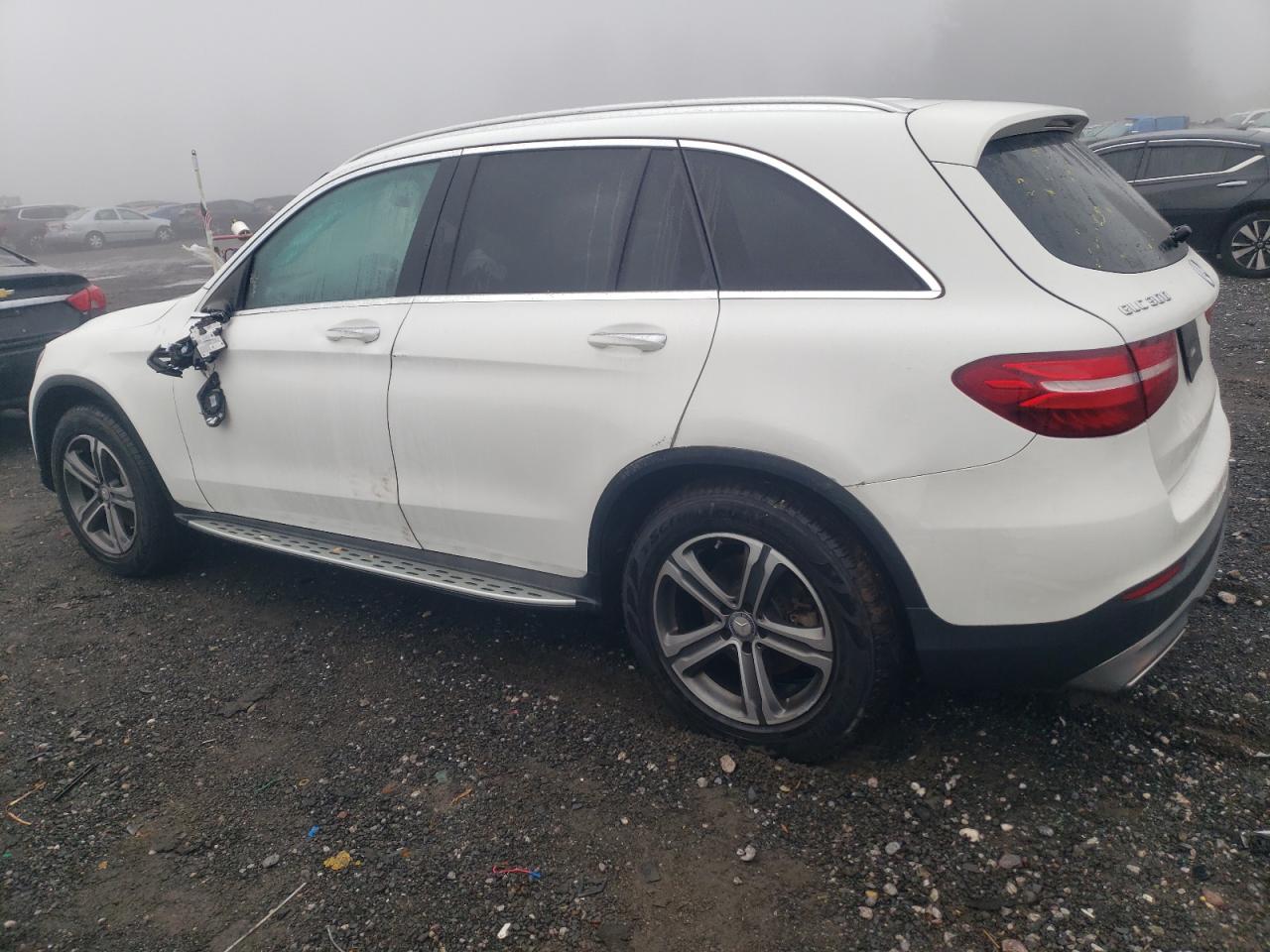 2016 Mercedes-Benz GLC VIN WDC0G4KB6GF085252 Copart auction photo, all over / minor dent/scratches damage thumbnail 2