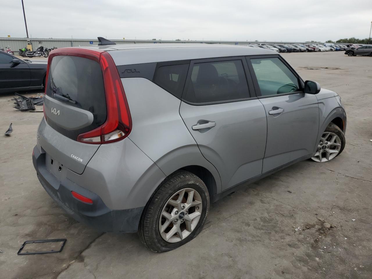 2022 KIA Soul VIN KNDJ23AU1N7833614 Copart auction photo, all over damage thumbnail 3