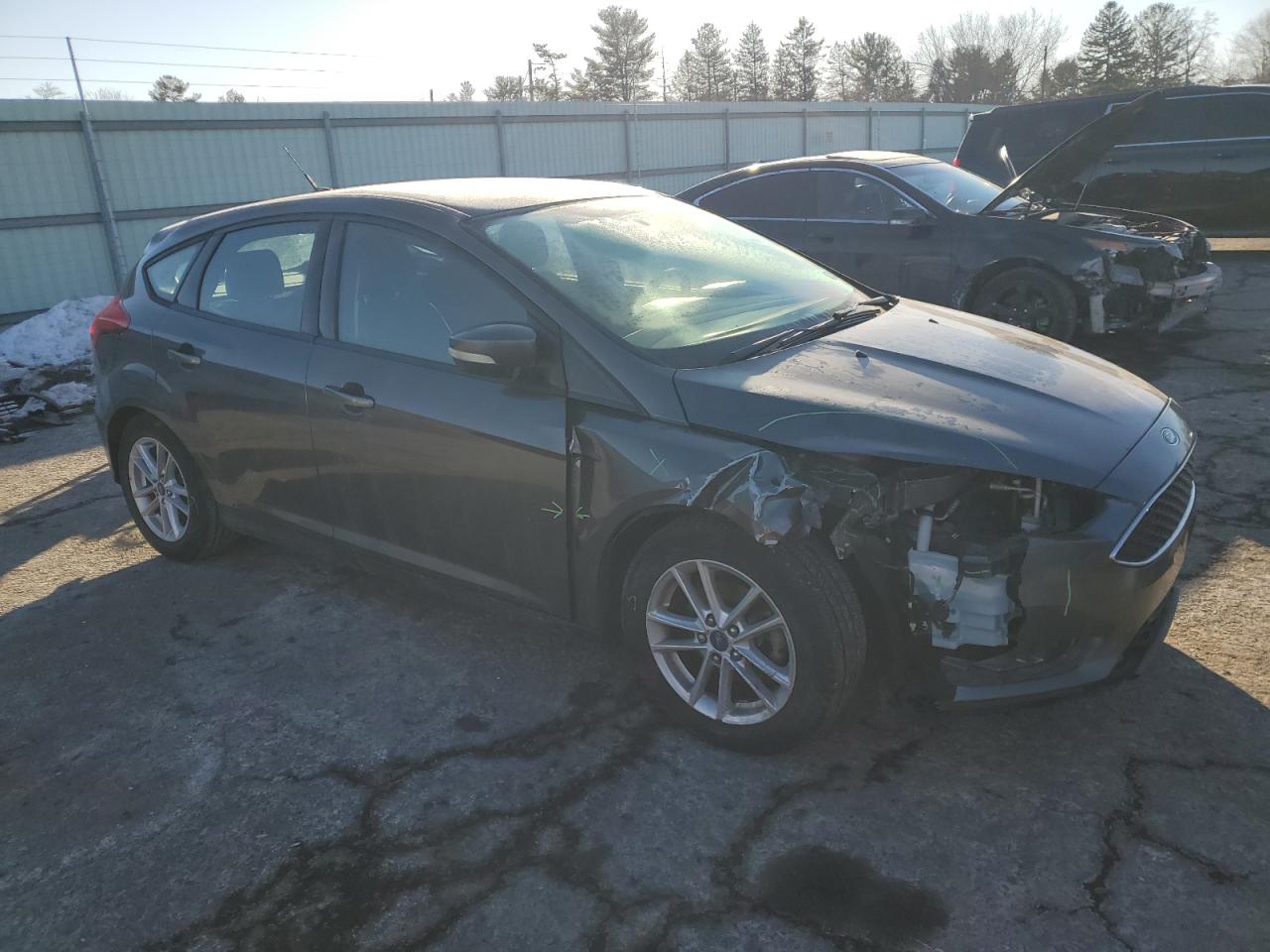 2016 Ford Focus VIN 1FADP3K21GL226561 Copart auction photo, front end / side damage thumbnail 4