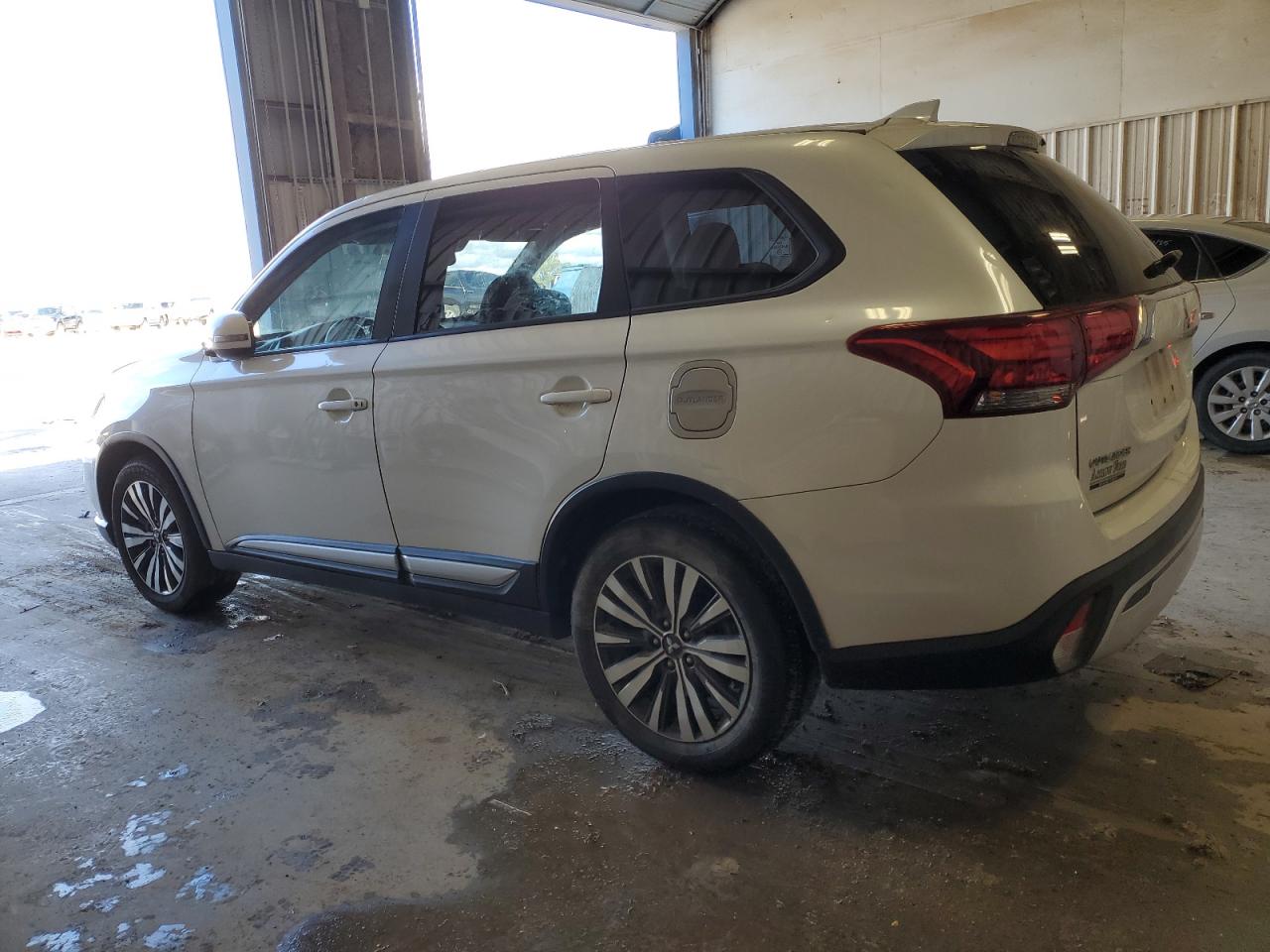 2020 Mitsubishi Outlander VIN JA4AD3A32LZ011742 Copart auction photo, hail / minor dent/scratches damage thumbnail 2