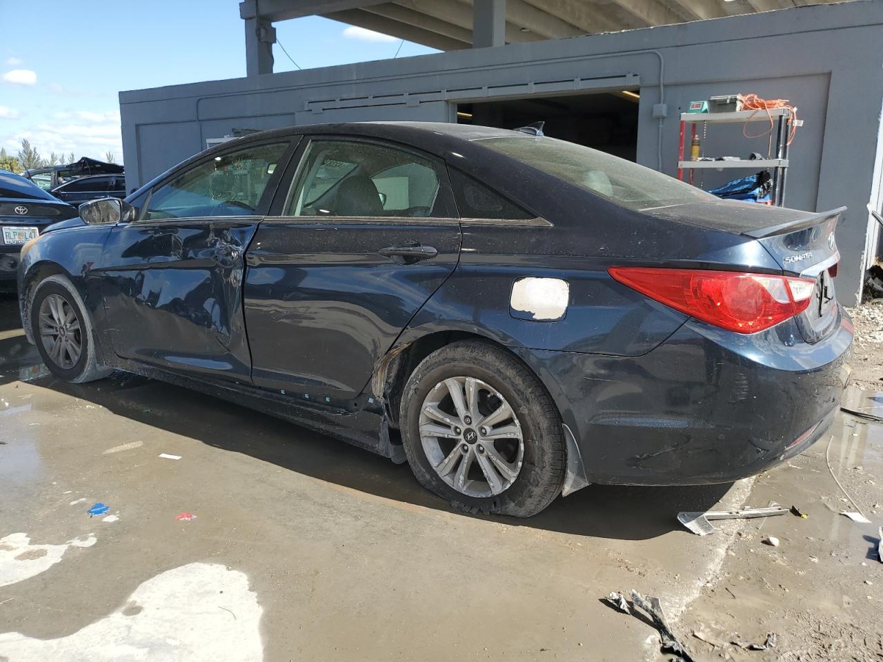 2012 Hyundai Sonata VIN 5NPEB4AC2CH346901 Copart auction photo, side / minor dent/scratches damage thumbnail 2
