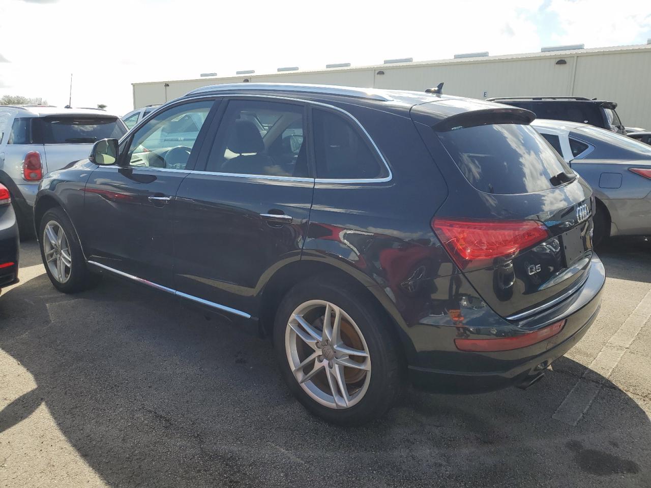 2015 Audi Q5 VIN WA1LFAFP0FA011096 Copart auction photo, water/flood damage thumbnail 2