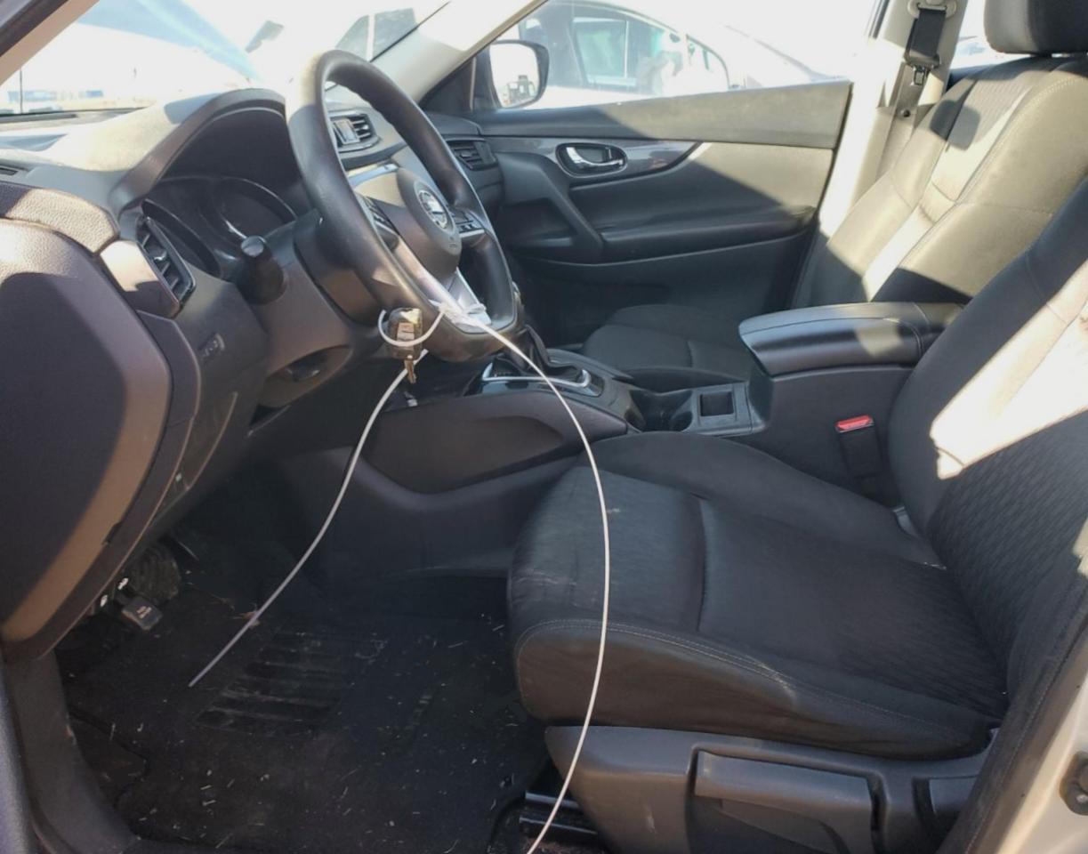 2017 Nissan Rogue VIN KNMAT2MV6HP510367 Copart auction photo, side / front end damage thumbnail 7