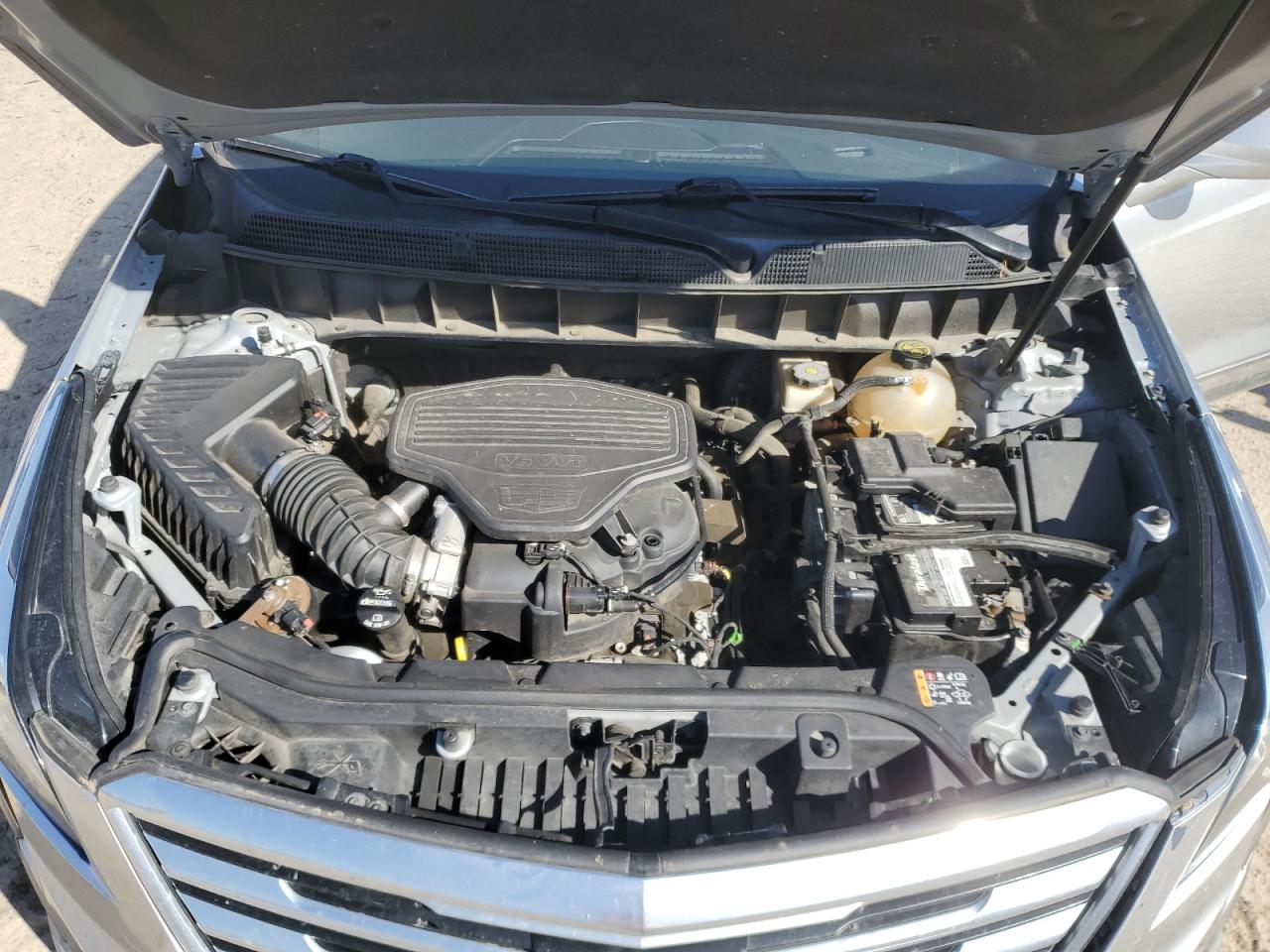2017 Cadillac XT5 VIN 1GYKNBRSXHZ220290 Copart auction photo, front end / minor dent/scratches damage thumbnail 12