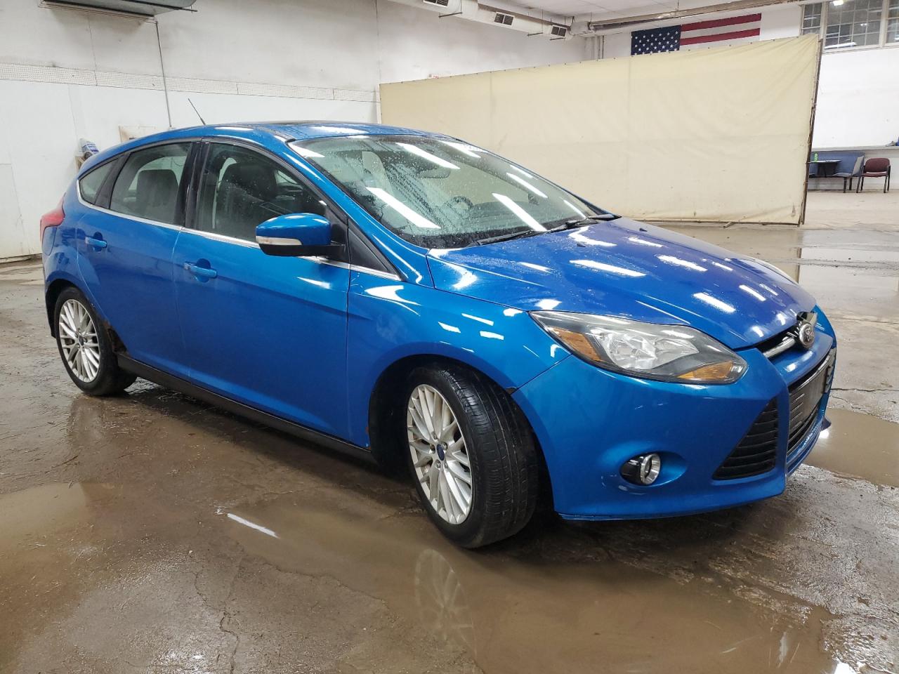2014 Ford Focus VIN 1FADP3N24EL398236 Copart auction photo, side / front end damage thumbnail 4