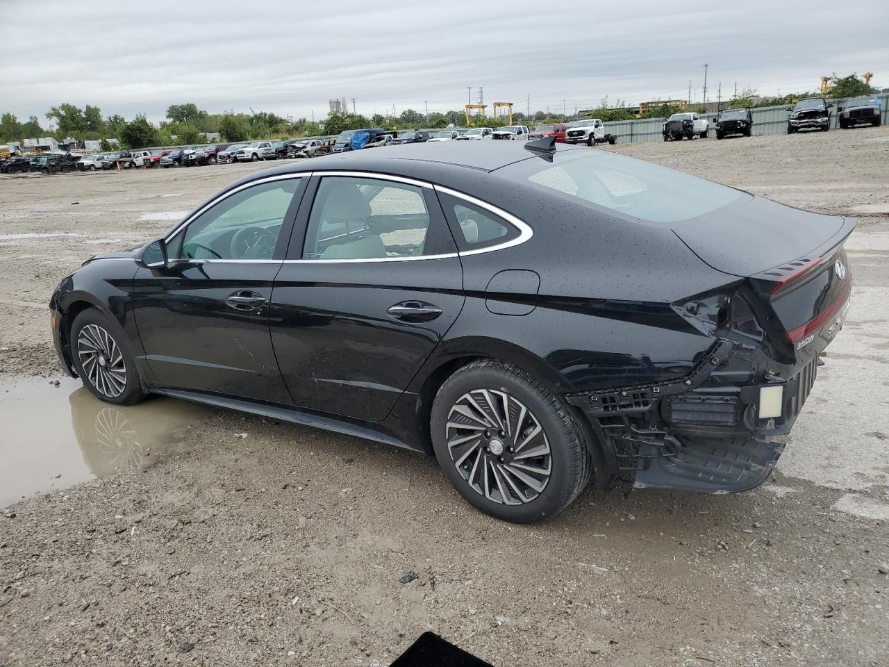 2023 Hyundai Sonata VIN KMHL34JJXPA068132 Copart auction photo, all over damage thumbnail 2