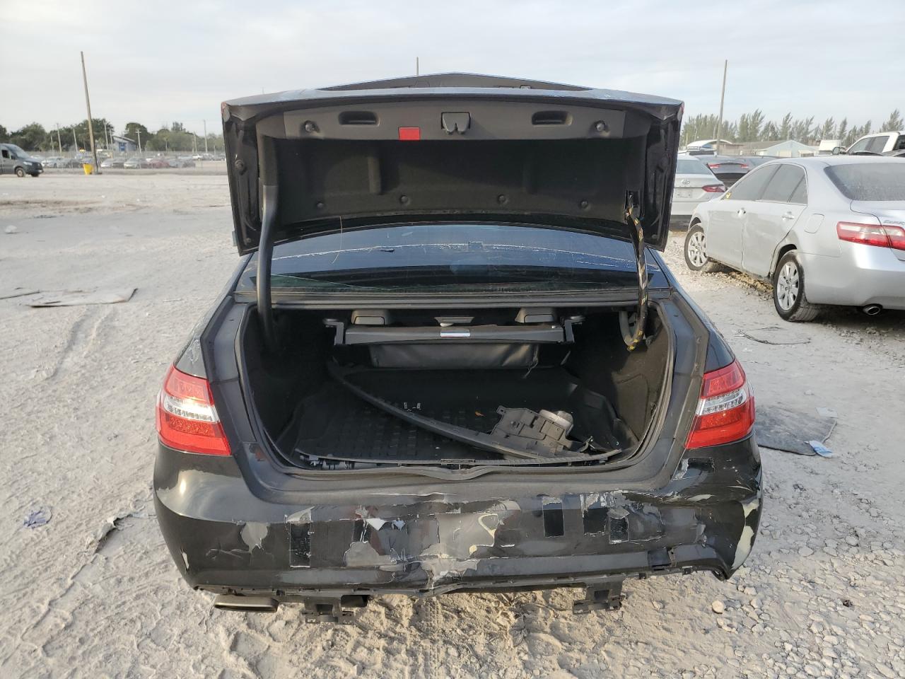 2013 Mercedes-Benz E-klasse VIN WDDHF8JB1DA727363 Copart auction photo, rear end damage thumbnail 6
